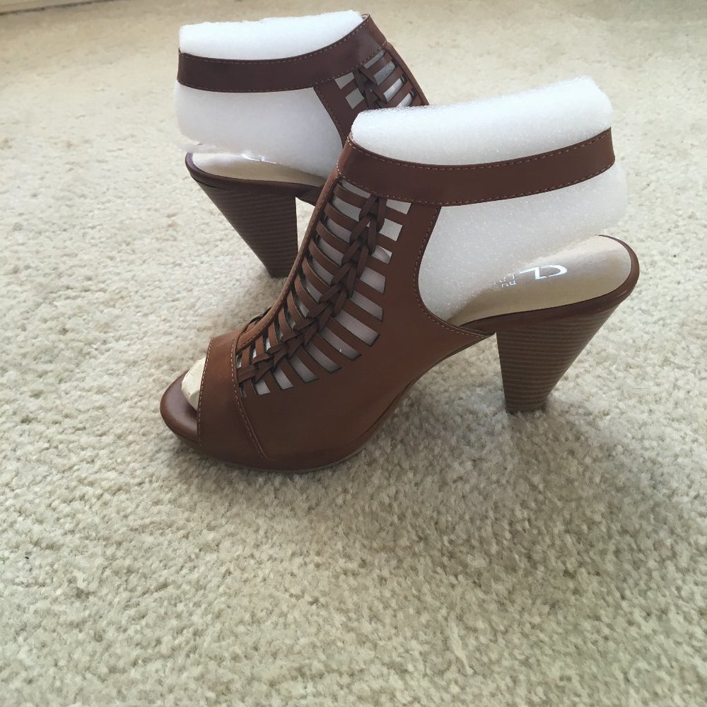 Chinese Laundry Women's Waves Dress Sandal, brown